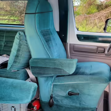 1996 Dodge Ram Van B3500 — photo 50