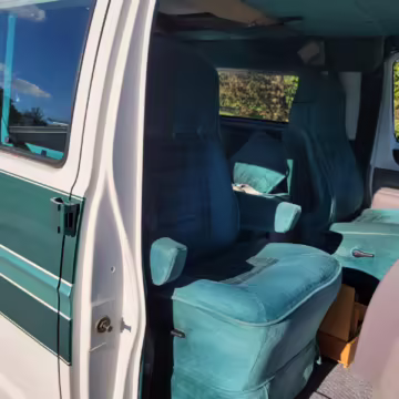 1996 Dodge Ram Van B3500 — photo 54