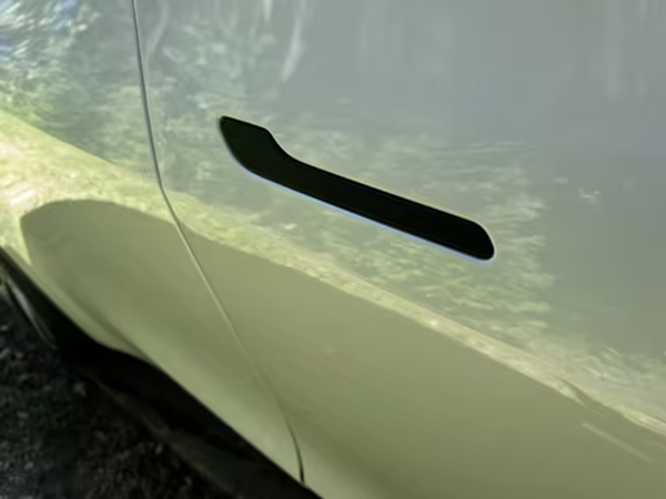 2022 Tesla Model Y Long Range AWD — photo 21