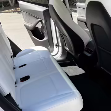 2022 Tesla Model Y Long Range AWD — photo 52