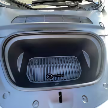 2022 Tesla Model Y Long Range AWD — photo 53