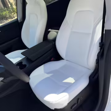 2022 Tesla Model Y Long Range AWD — photo 36