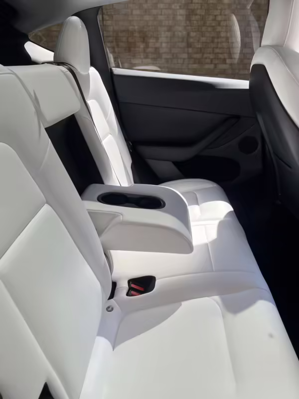 2022 Tesla Model Y Long Range AWD — photo 38