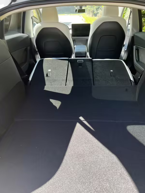 2022 Tesla Model Y Long Range AWD — photo 44
