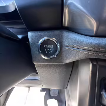 2022 Ford F-150 Lightning Lariat — photo 93