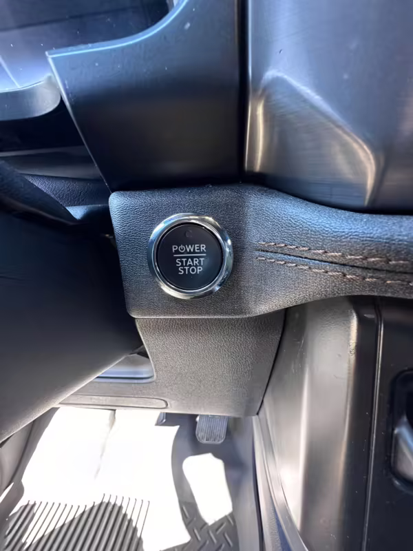 2022 Ford F-150 Lightning Lariat — photo 93