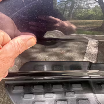 2022 Ford F-150 Lightning Lariat — photo 106