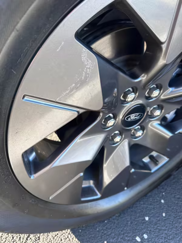 2022 Ford F-150 Lightning Lariat — photo 119
