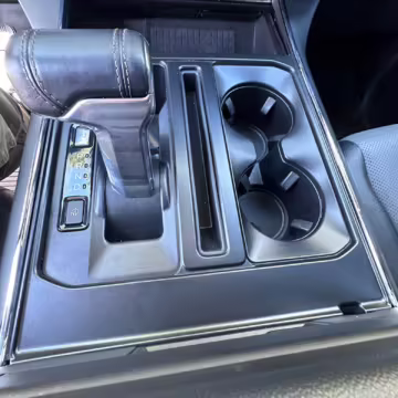 2022 Ford F-150 Lightning Lariat — photo 128