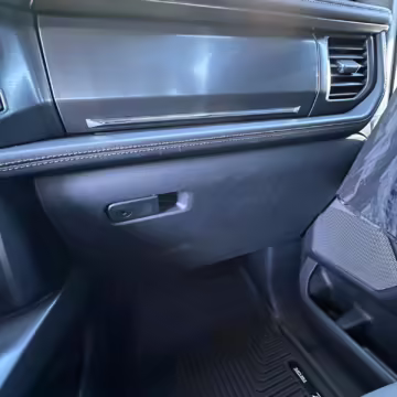 2022 Ford F-150 Lightning Lariat — photo 29