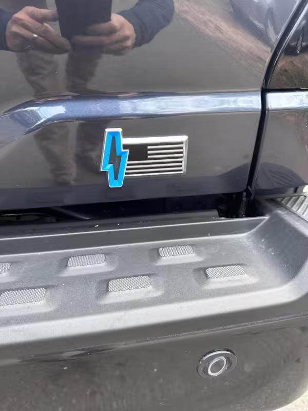 2022 Ford F-150 Lightning Lariat — photo 48