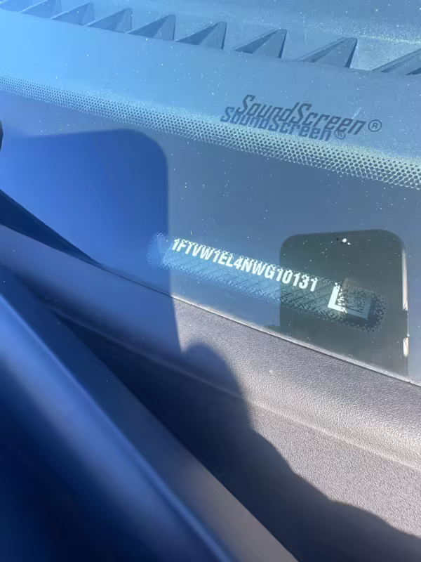 2022 Ford F-150 Lightning Lariat — photo 85