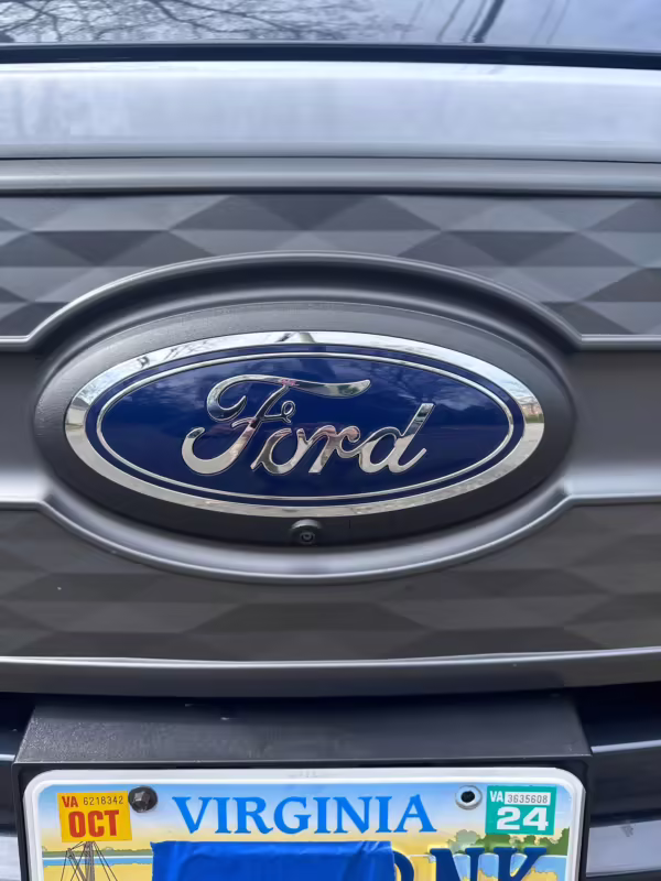 2022 Ford F-150 Lightning Lariat — photo 92