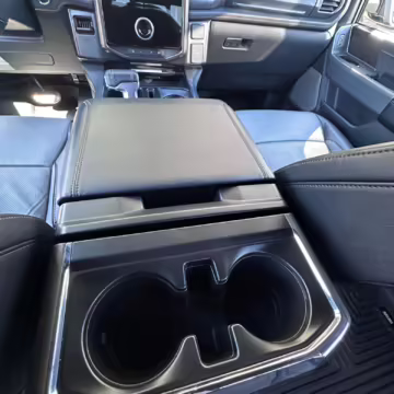 2022 Ford F-150 Lightning Lariat — photo 96