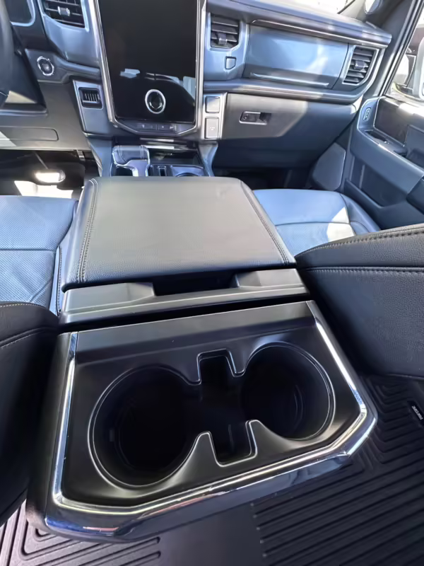 2022 Ford F-150 Lightning Lariat — photo 96