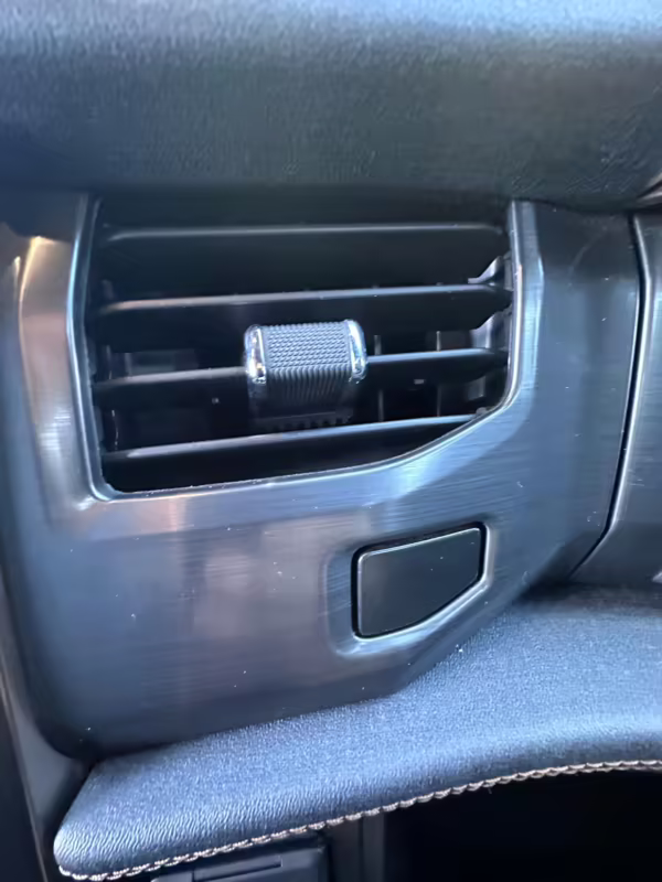 2022 Ford F-150 Lightning Lariat — photo 107