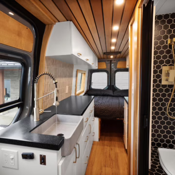 2022 Mercedes-Benz Sprinter 3500 — photo 33