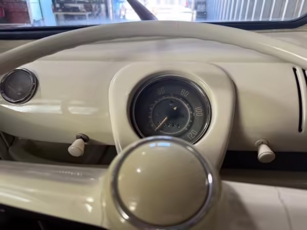 1975 Volkswagen Bus — photo 25