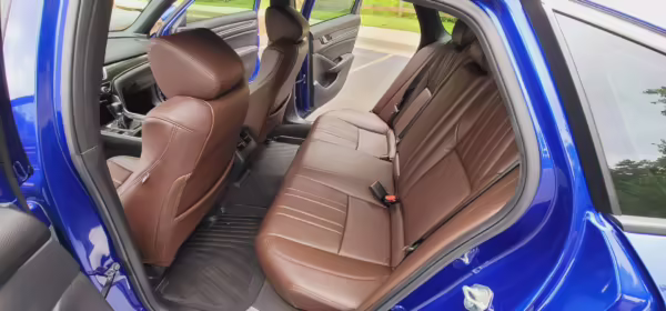 2019 Honda Accord — photo 17