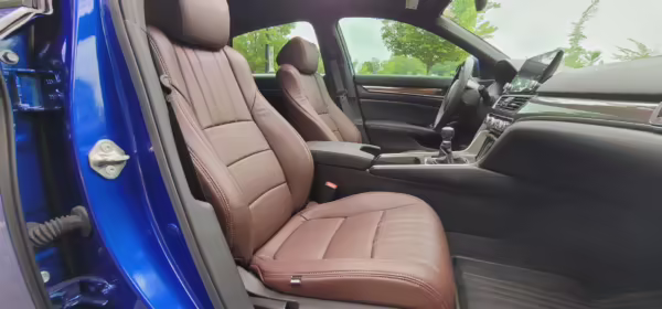 2019 Honda Accord — photo 18