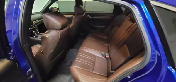 2019 Honda Accord — photo 37