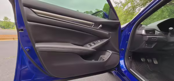 2019 Honda Accord — photo 36