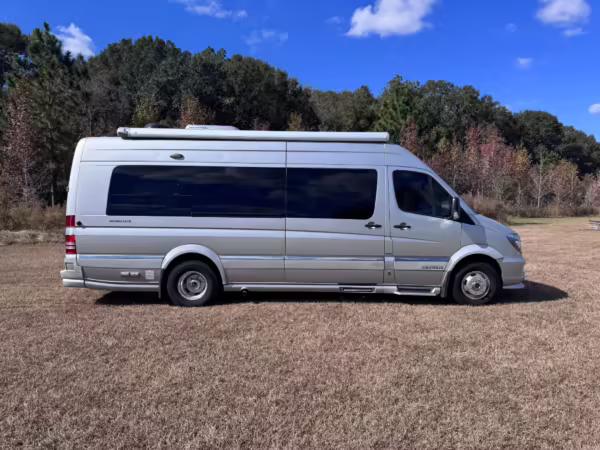 2015 Mercedes-Benz Sprinter 3500 Airstream Interstate — photo 2