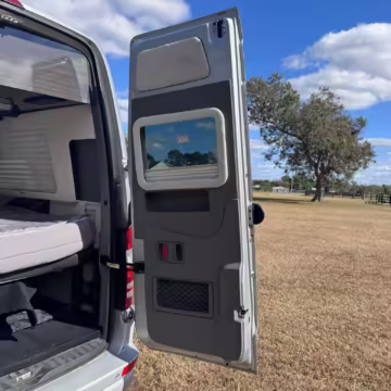 2015 Mercedes-Benz Sprinter 3500 Airstream Interstate — photo 45