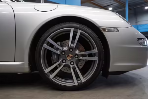 2006 Porsche 911 Carrera Coupe — photo 18