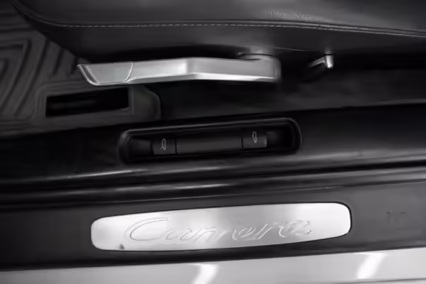 2006 Porsche 911 Carrera Coupe — photo 87