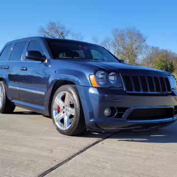 2009 Jeep Grand Cherokee SRT8 — photo 3