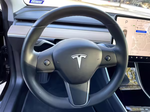 2018 Tesla Model 3 Mid Range RWD — photo 59