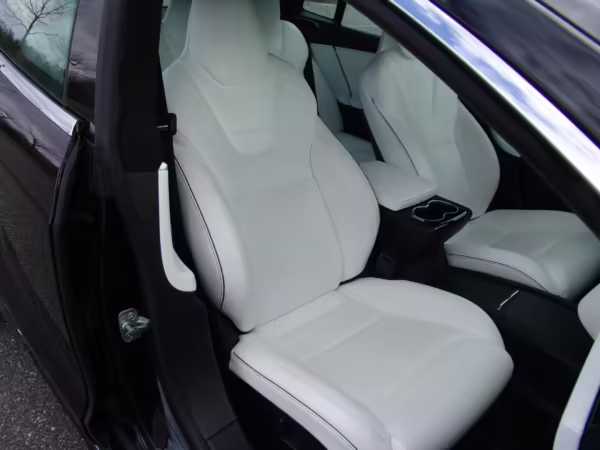 2016 Tesla Model S 90D — photo 21
