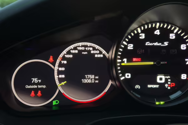 2023 Porsche Panamera Turbo S E-Hybrid — photo 70