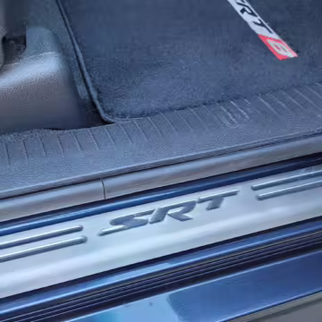 2009 Jeep Grand Cherokee SRT8 — photo 28