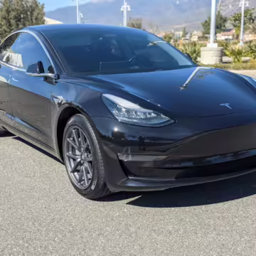 2018 Tesla Model 3 Long Range — photo 11
