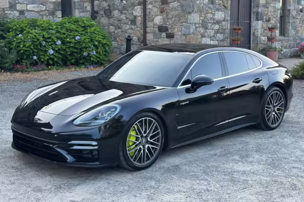 2023 Porsche Panamera Turbo S E-Hybrid — photo 72