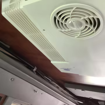 2010 Chevrolet Express 3500 Sportsmobile — photo 21