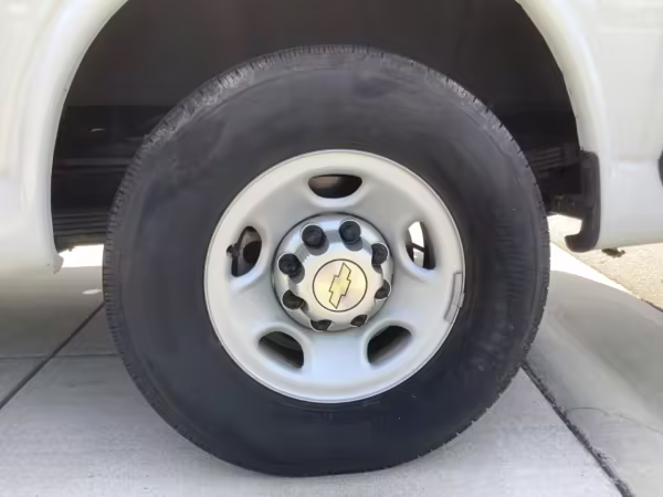 2010 Chevrolet Express 3500 Sportsmobile — photo 14