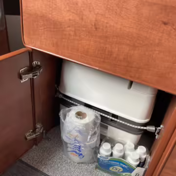 2010 Chevrolet Express 3500 Sportsmobile — photo 39