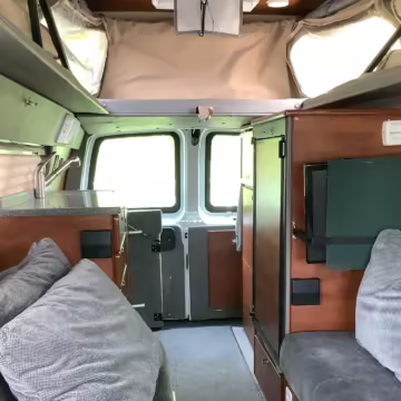 2010 Chevrolet Express 3500 Sportsmobile — photo 33