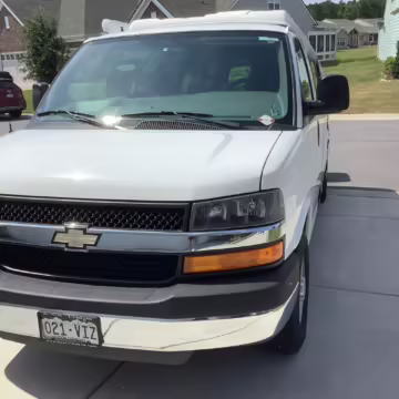 2010 Chevrolet Express 3500 Sportsmobile — photo 13