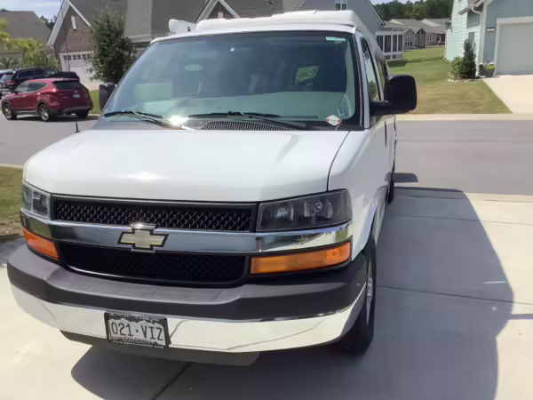 2010 Chevrolet Express 3500 Sportsmobile — photo 13