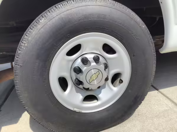 2010 Chevrolet Express 3500 Sportsmobile — photo 16
