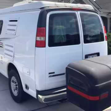 2010 Chevrolet Express 3500 Sportsmobile — photo 17