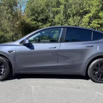 2022 Tesla Model Y Long Range AWD — photo 4