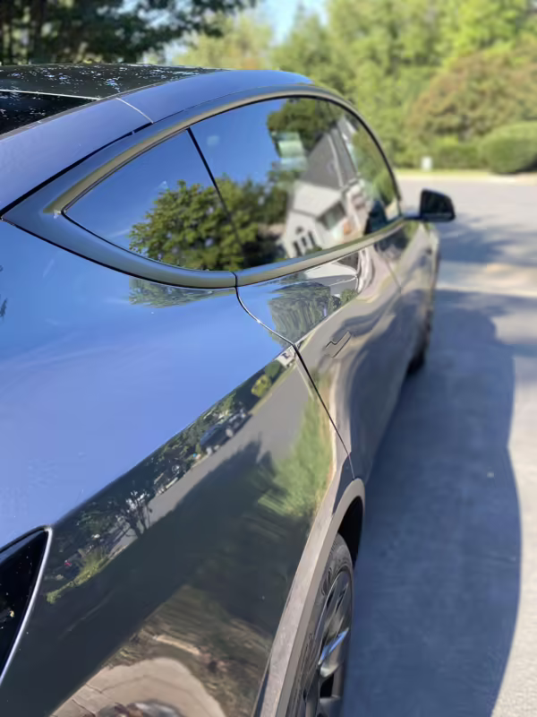 2022 Tesla Model Y Long Range AWD — photo 5
