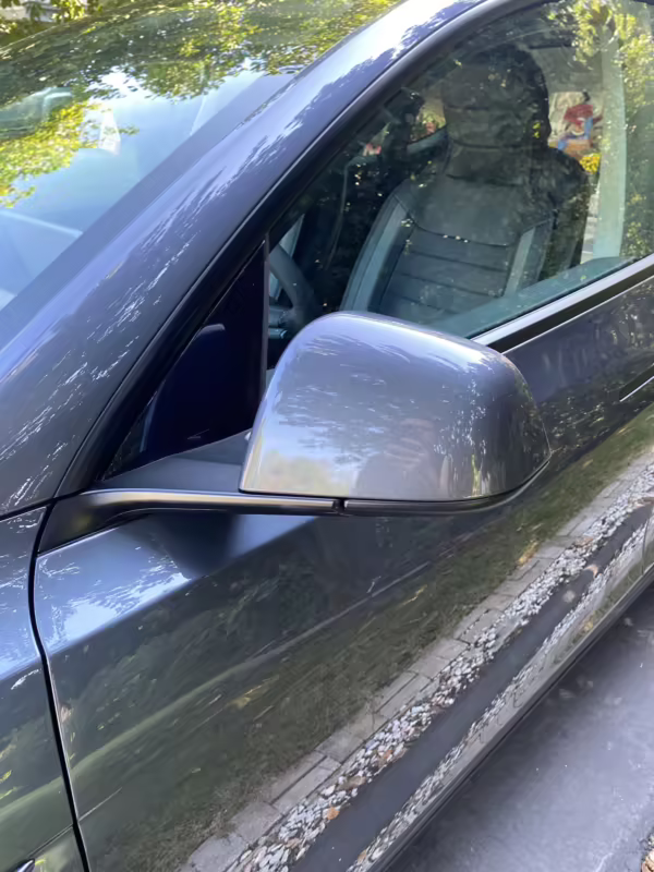 2022 Tesla Model Y Long Range AWD — photo 8