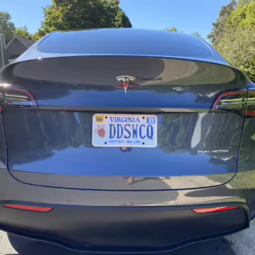 2022 Tesla Model Y Long Range AWD — photo 14