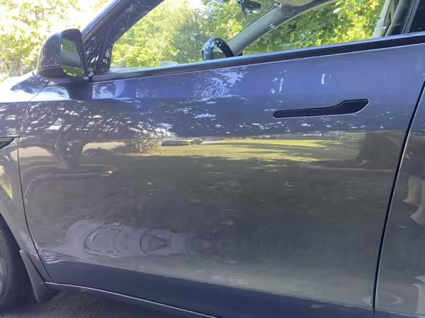 2022 Tesla Model Y Long Range AWD — photo 18